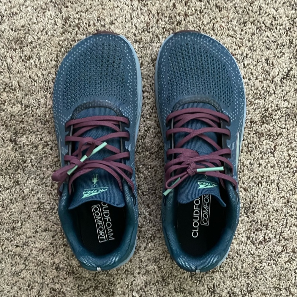 Altra Escalante Women’s shoes